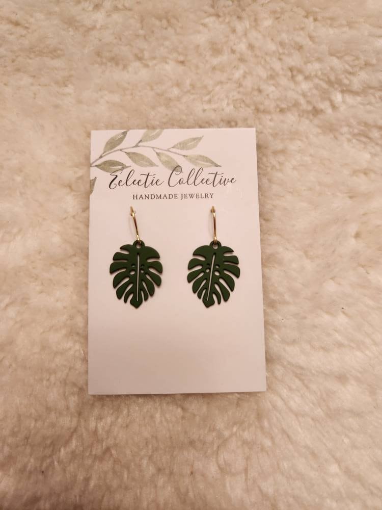 Mini rubberized monstera leaf earrings